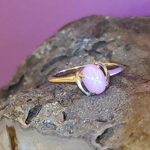 Gorgeous vintage 14kt white pink star sapphire ring- size 6.5